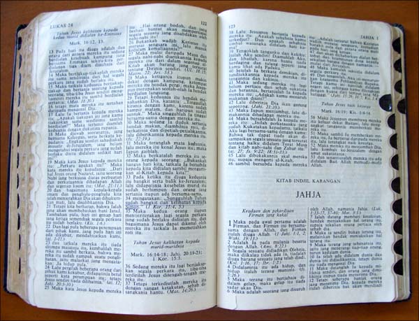 Berkas:100 1489 besar.jpg