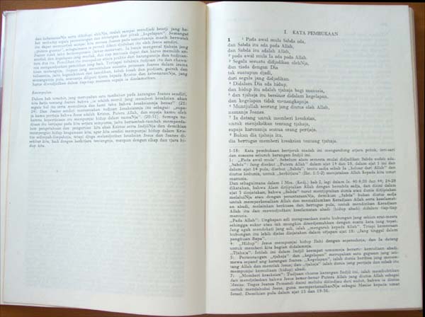 Berkas:Alkitab ende 1968 joanes1 besar.jpg